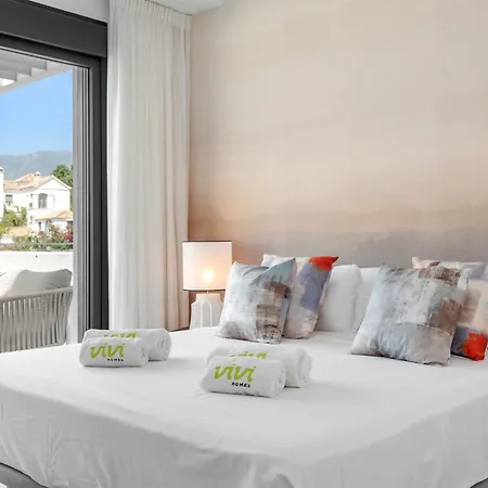 Vivi Homes - The Essence - Sea Views - Terrace - Pool - Gym *