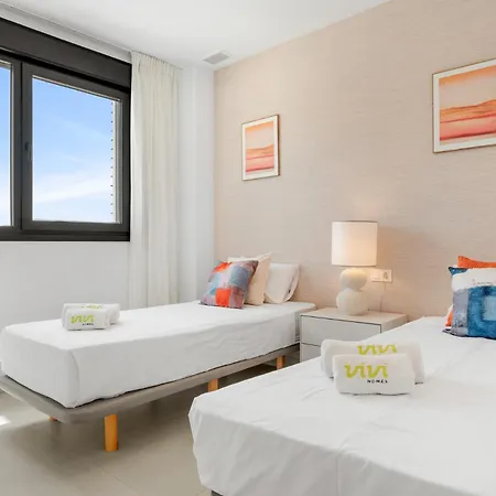 Vivi Homes - The Essence - Sea Views - Terrace - Pool - Gym *