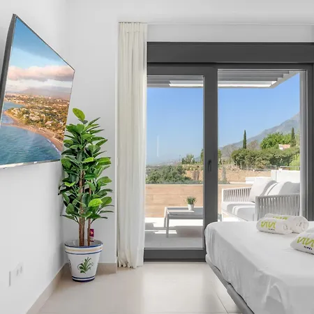 Vivi Homes - The Essence - Sea Views - Terrace - Pool - Gym Apartmán *