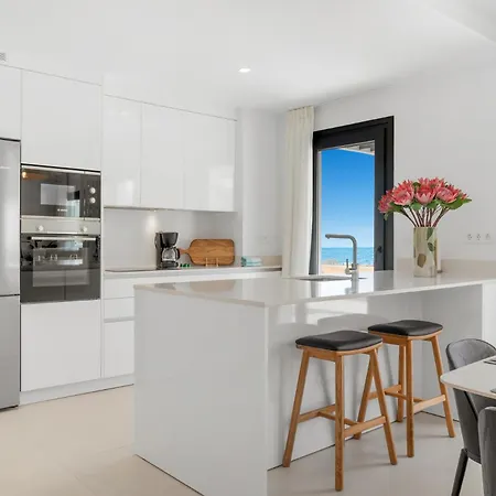 Apartmán Vivi Homes - The Essence - Sea Views - Terrace - Pool - Gym