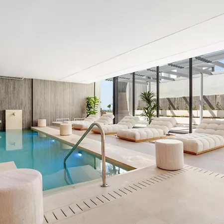 Vivi Homes - The Essence - Sea Views - Terrace - Pool - Gym *